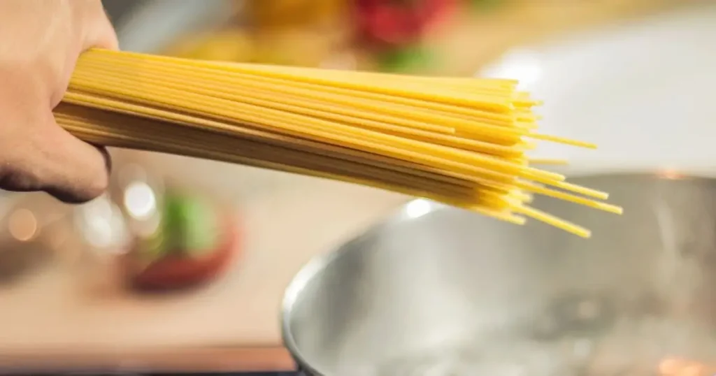 Garlic Butter Shrimp Pasta Recipe: A Deliciously Easy Dinner in 30 Minutes 4